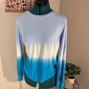 Erge Gradient Blue and White Women's Long Sleeve Tie Dye Tee